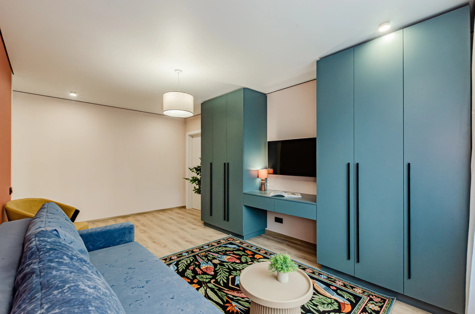 Квартира 2 ком с дизайнерским ремонтом в центре