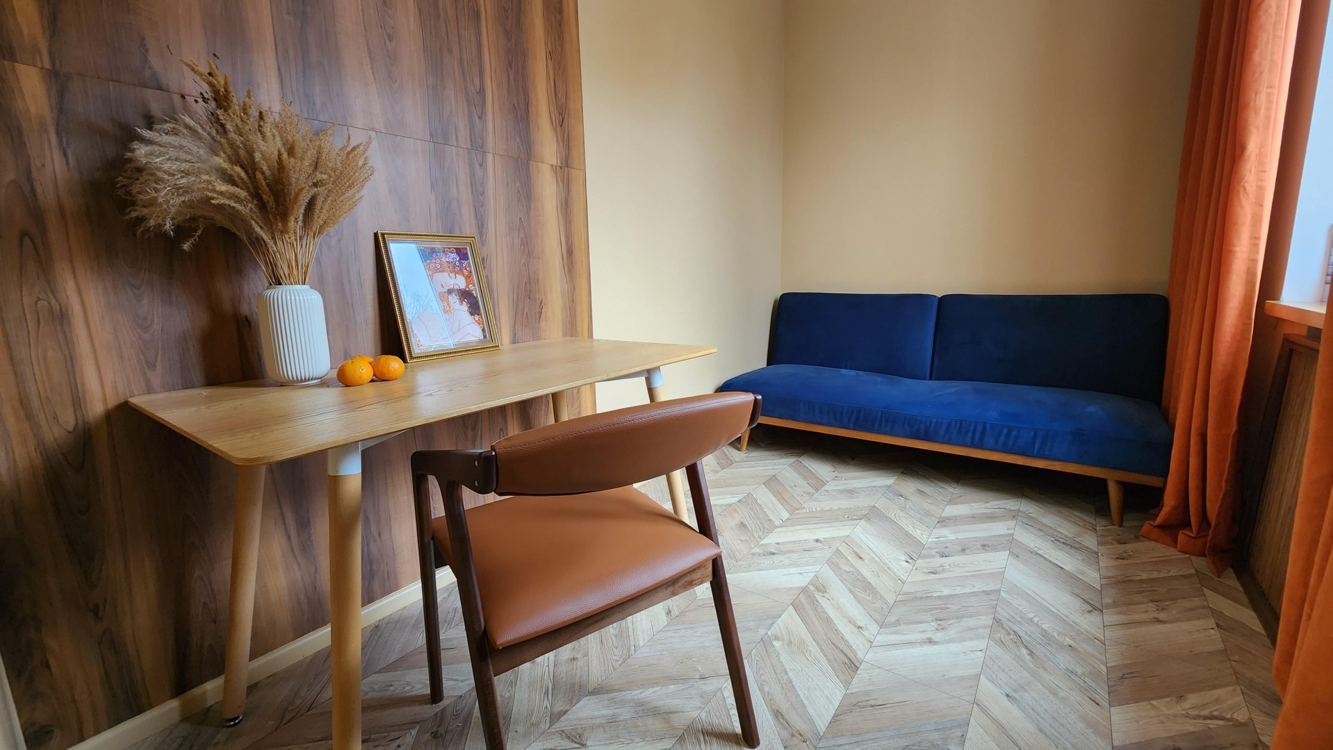 Апартаменты Mid-Century Modern Home