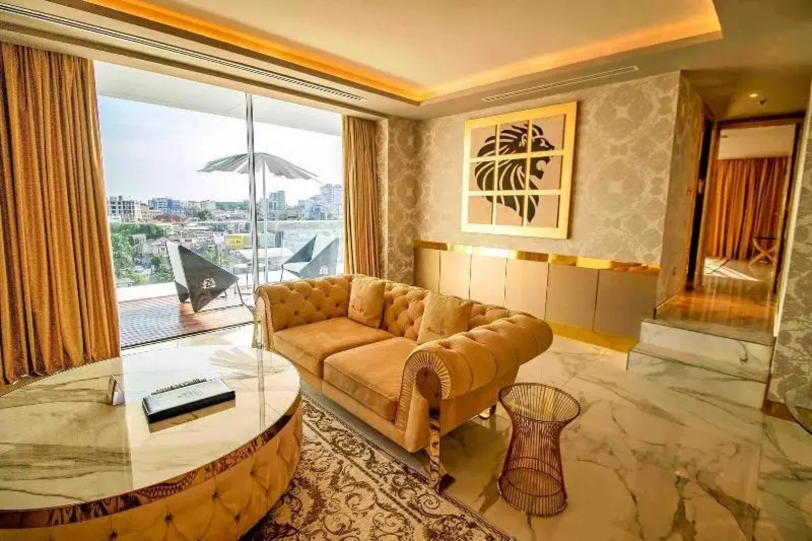 Отель Number One Oxford Street Hotel & Suites