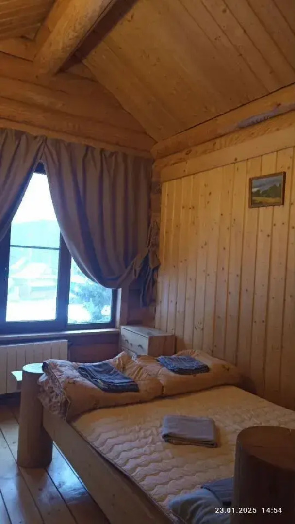 Частный дом на берегу Лемболовcкого озеpа