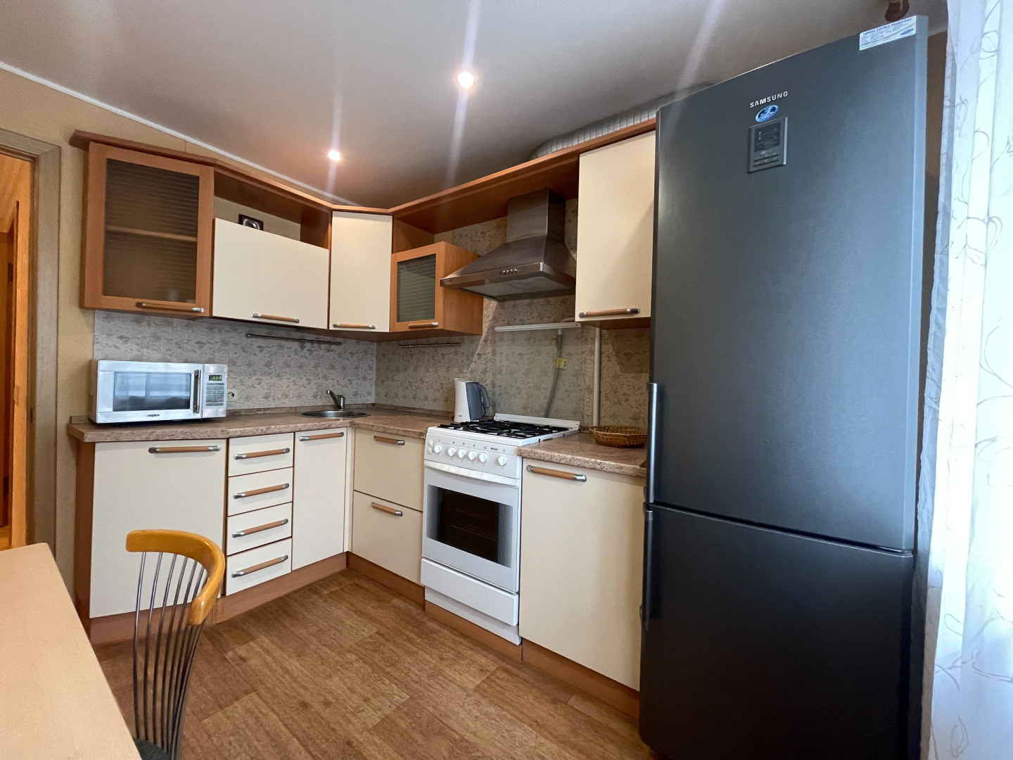 Квартира Двухкомнатная на Шило 192