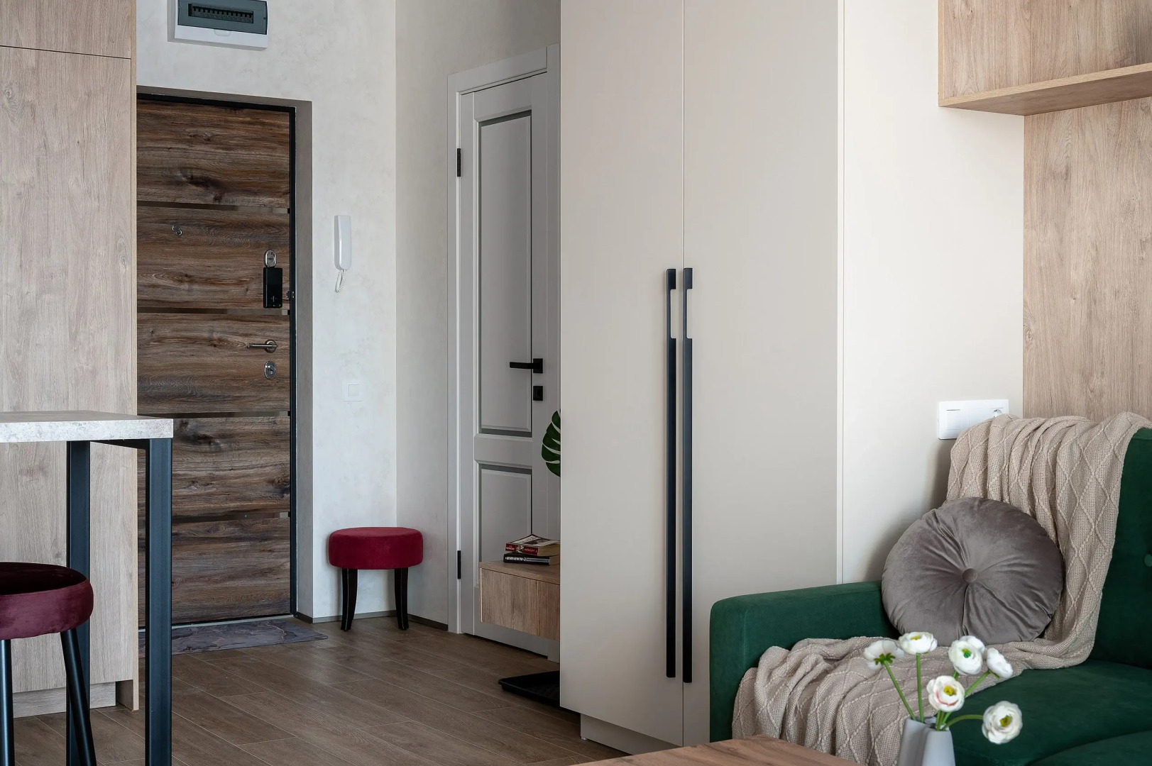 Апартаменты Red Apartments Атлантис апартамент Гермес