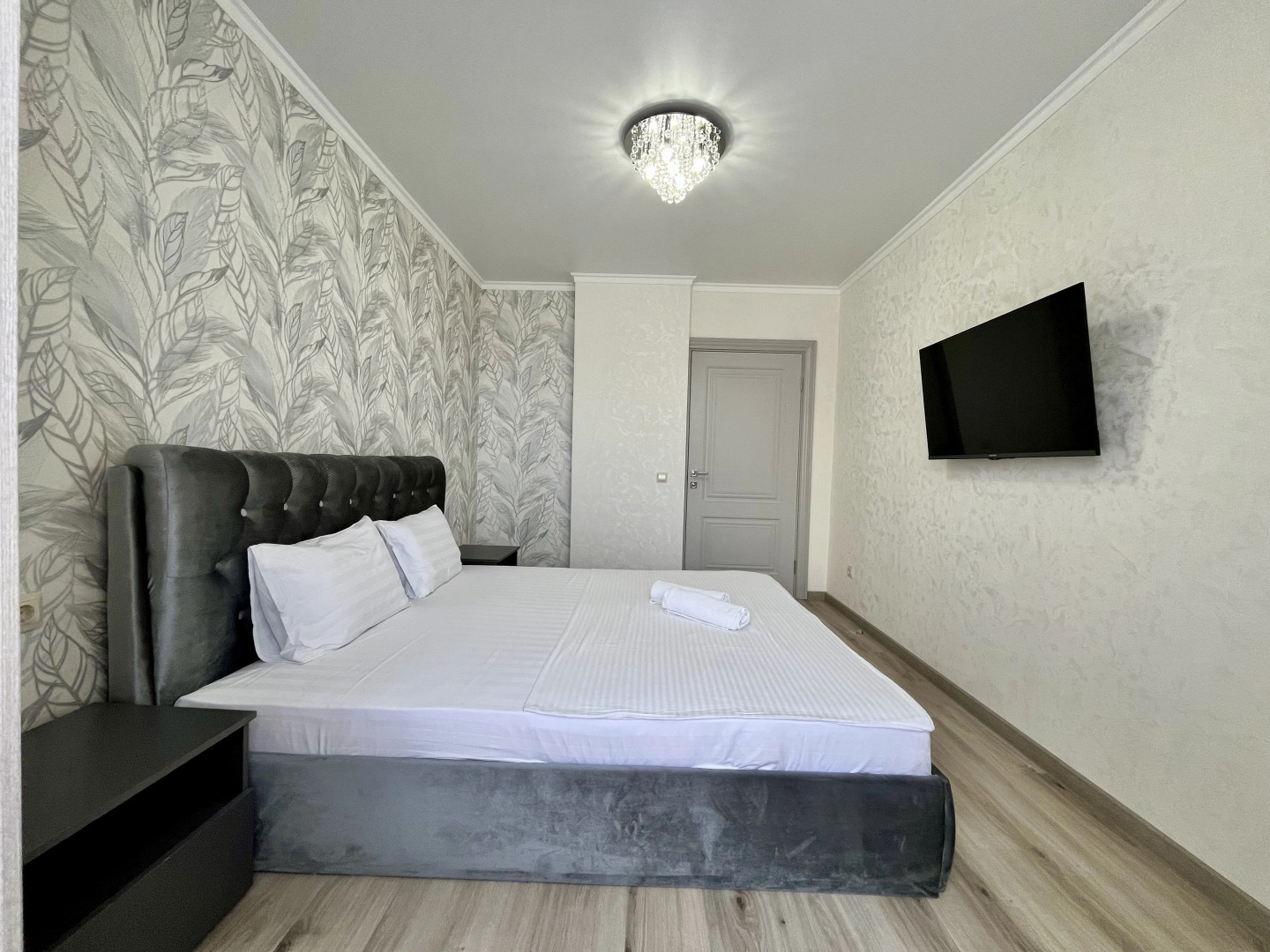 Квартира Апартаменты в Центре Гагры с Видом на Море и Горы