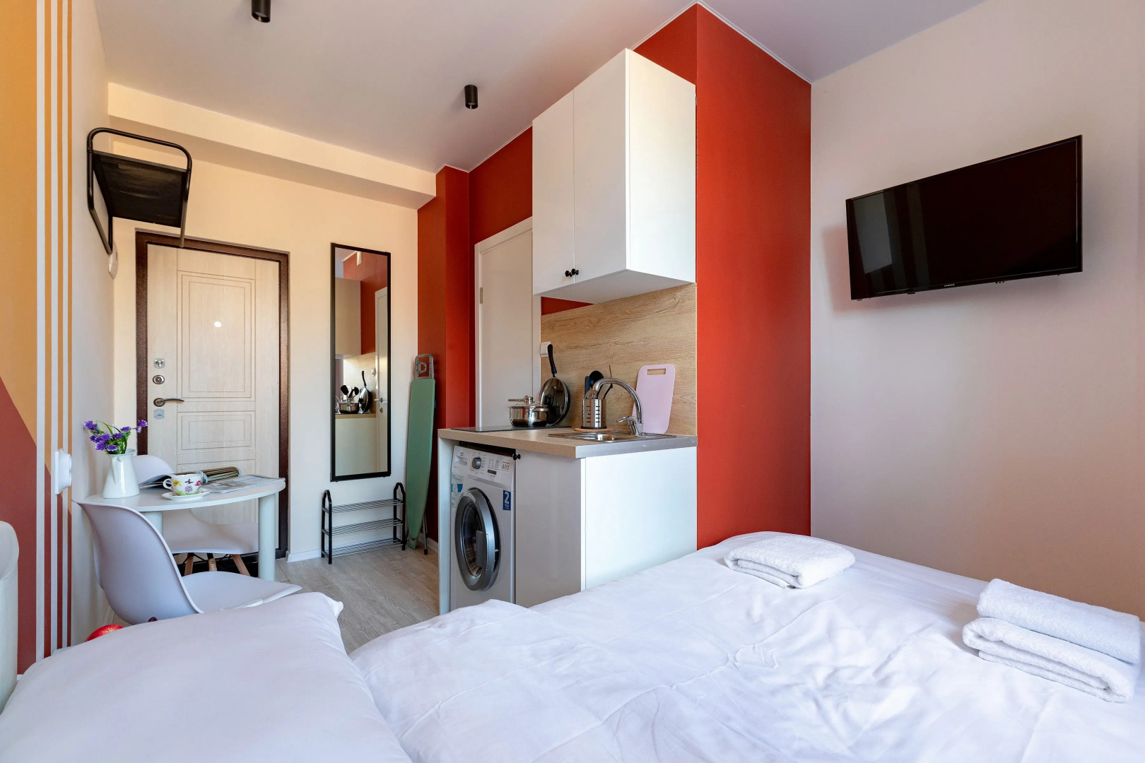 Апартаменты LeoHotels на Рижском пр-те 72/74