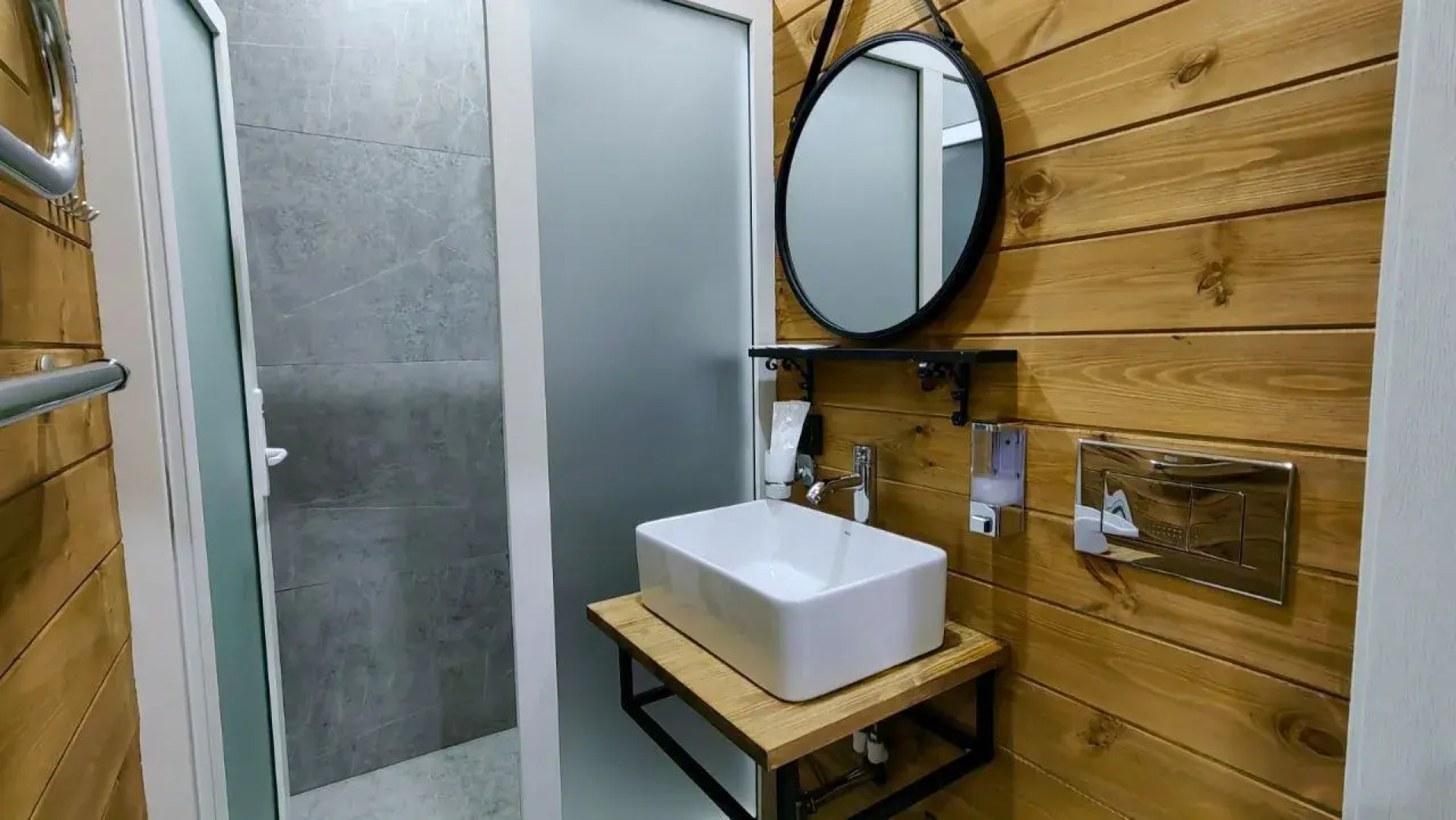 База отдыха Forest Cottage (Форест Коттедж)