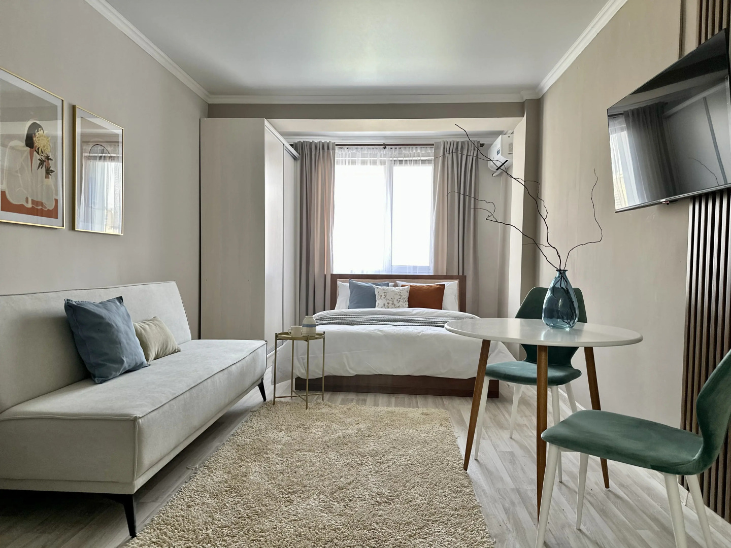 Квартира Студия Оазис в центре с видом на горы