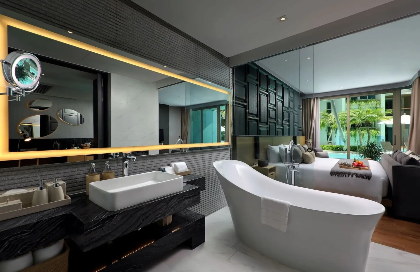 Отель Wyndham Grand Nai Harn Beach Phuket