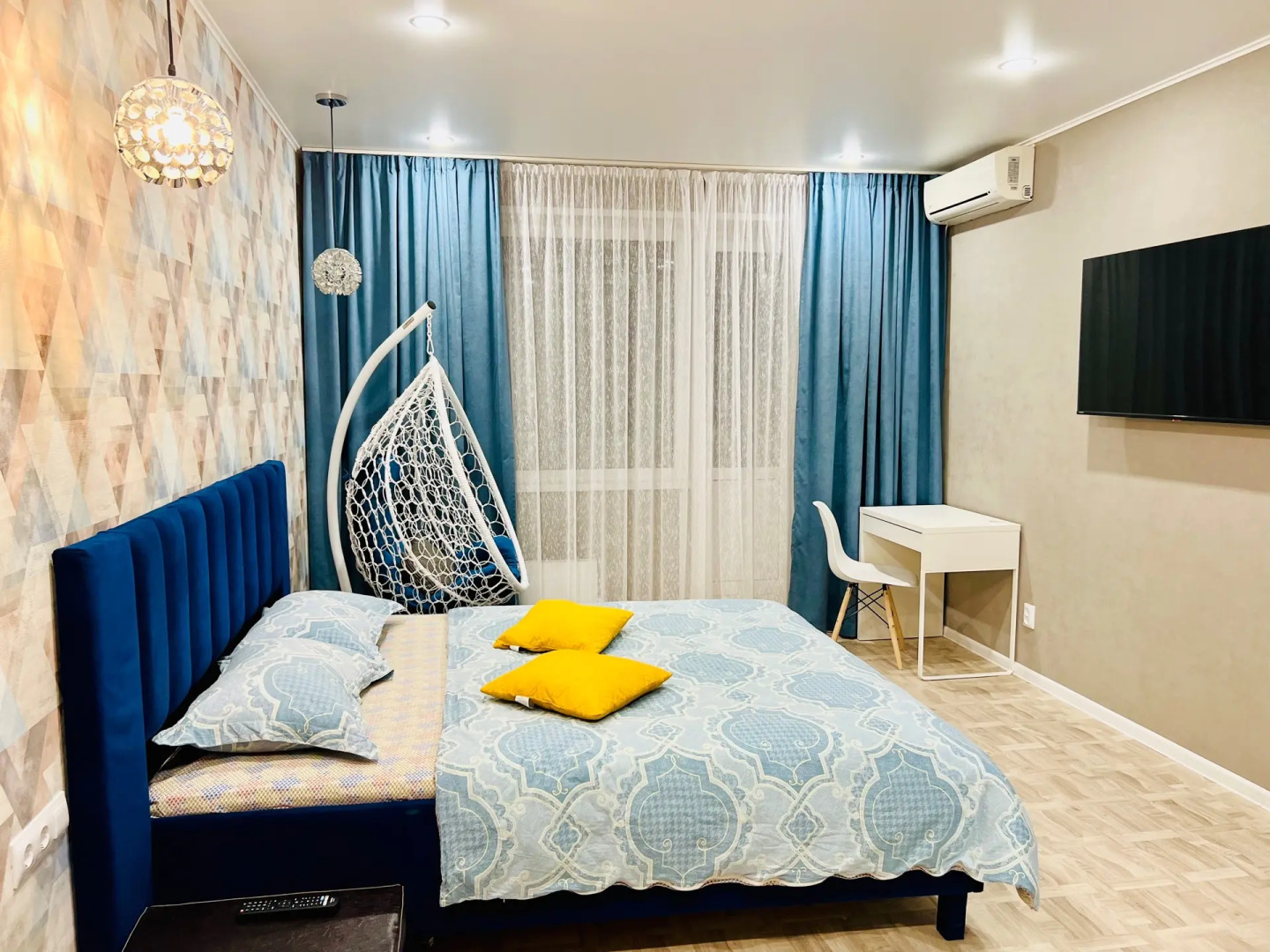 Апартаменты Карла Маркса 70