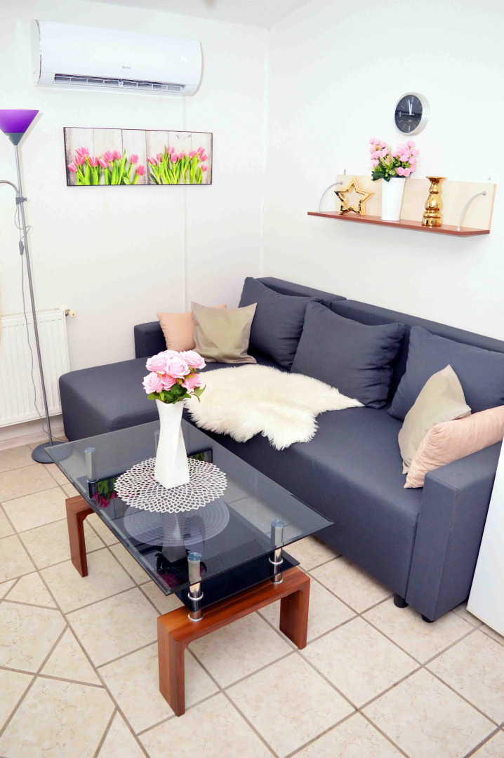 Апартаменты Lorabel Apartment House