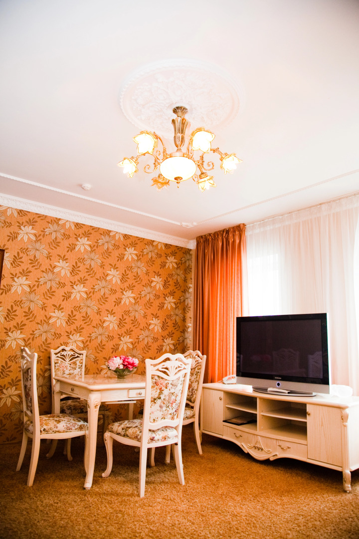 Отель Ренессанс