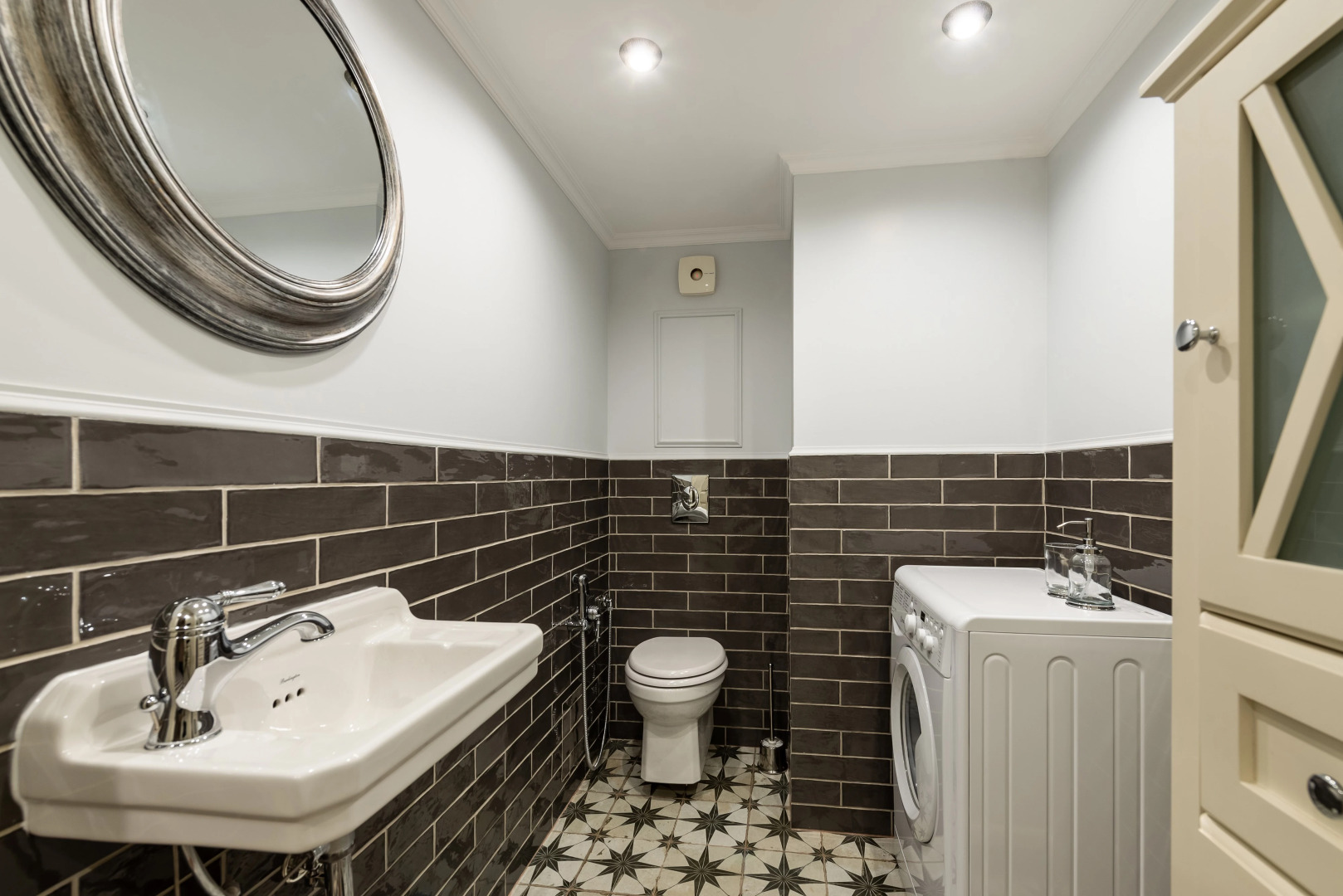 Апартаменты D на Чайковского с двумя спальнями №3