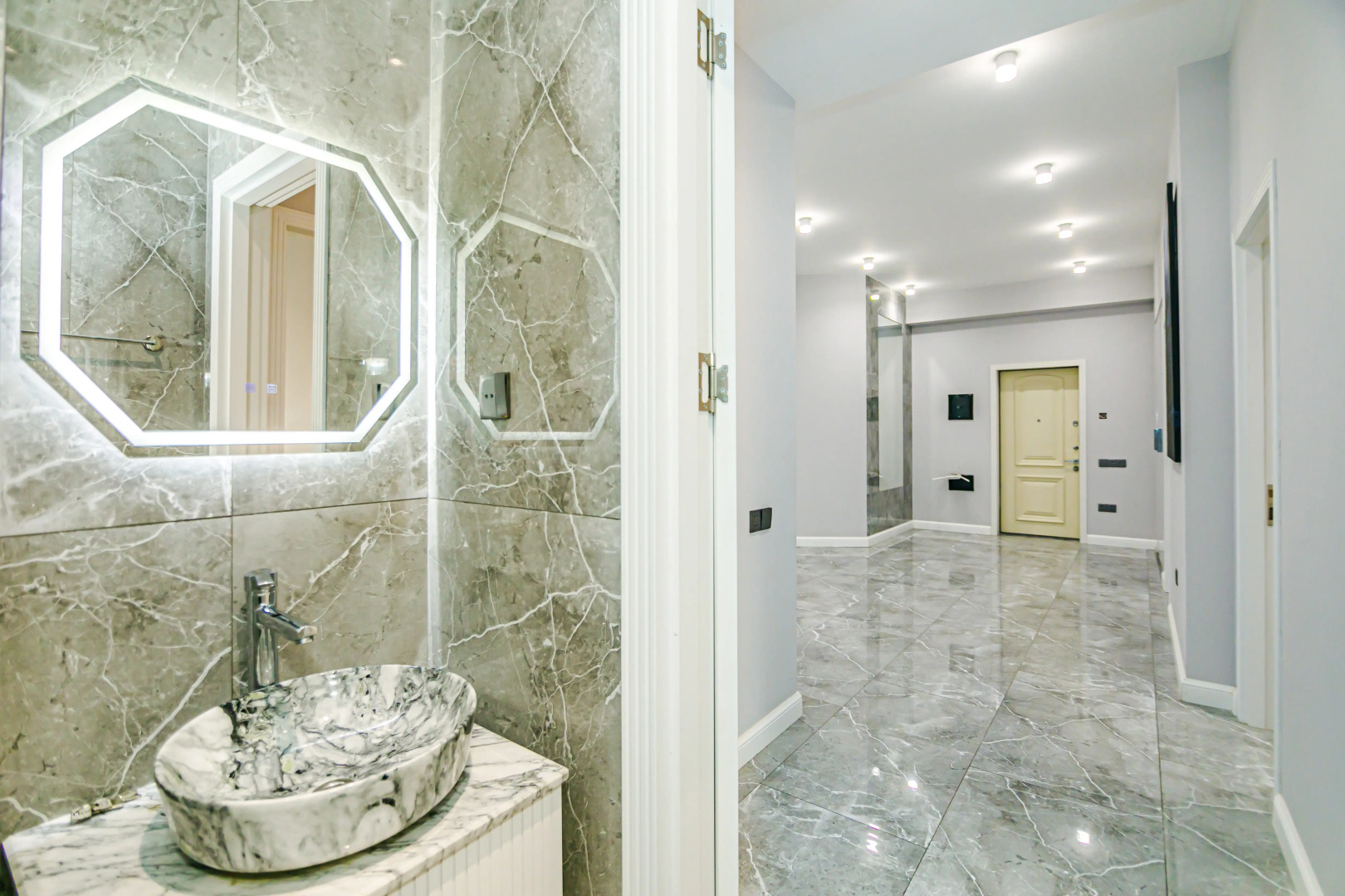 Апартаменты Luxury Apartment Sahil Residence