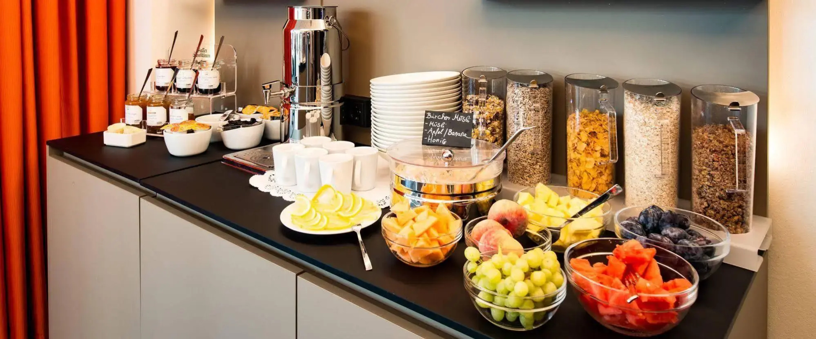 Отель SevenDays BoardingHouse