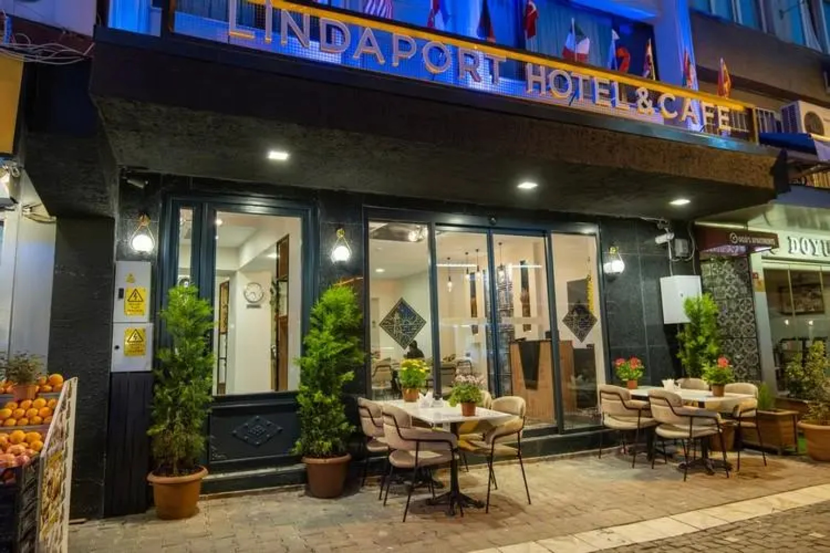 Отель Linda Port Hotel