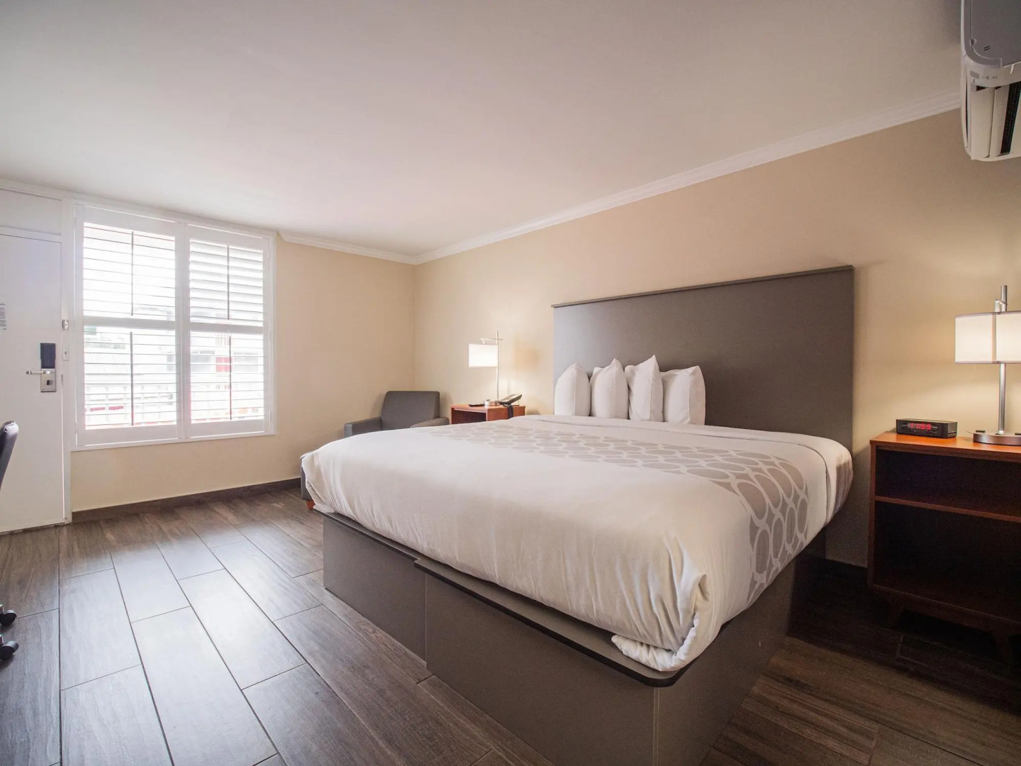 Отель Equus Inn Ocala