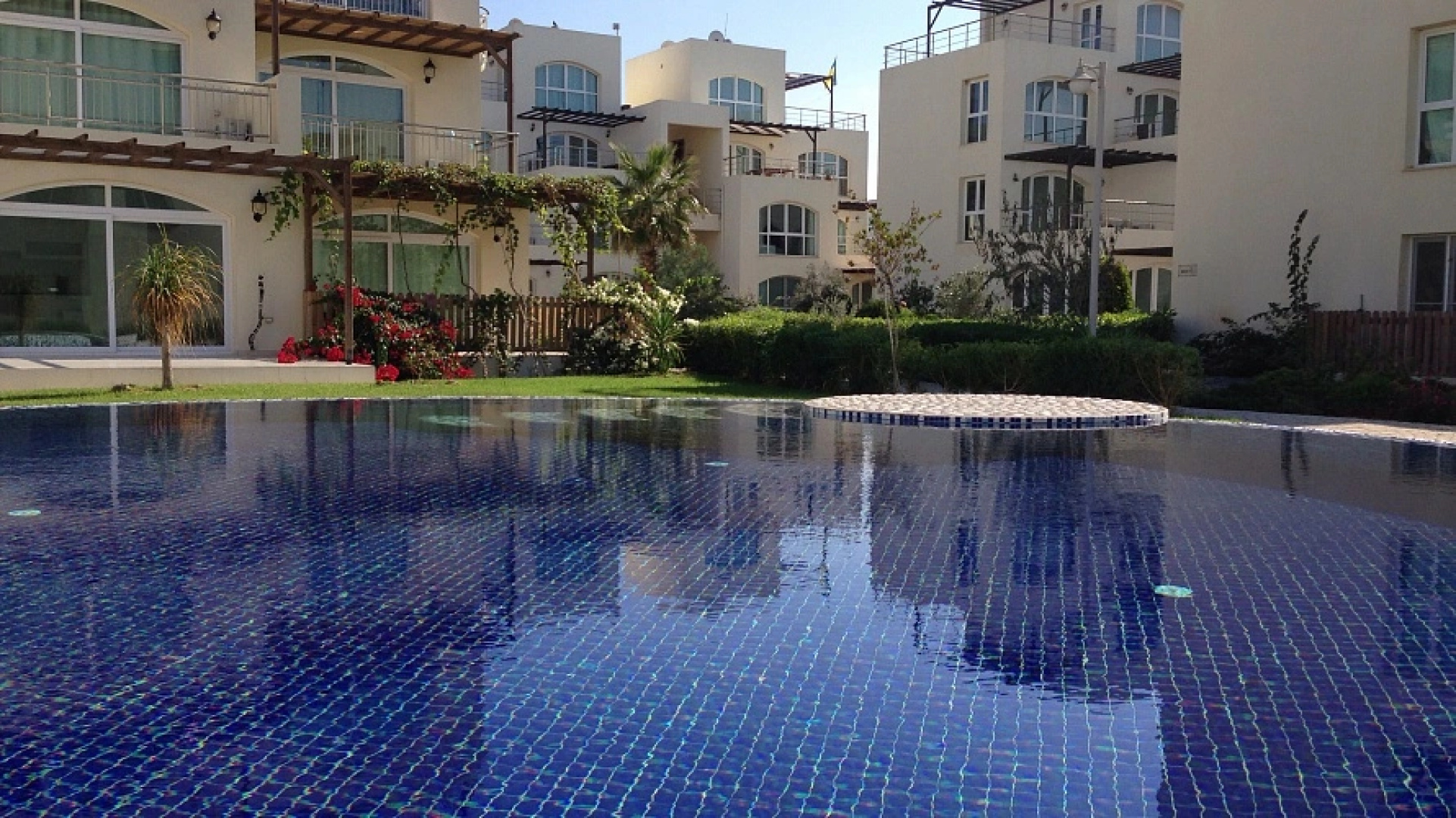 Апартаменты Aphrodite Beachfront Village