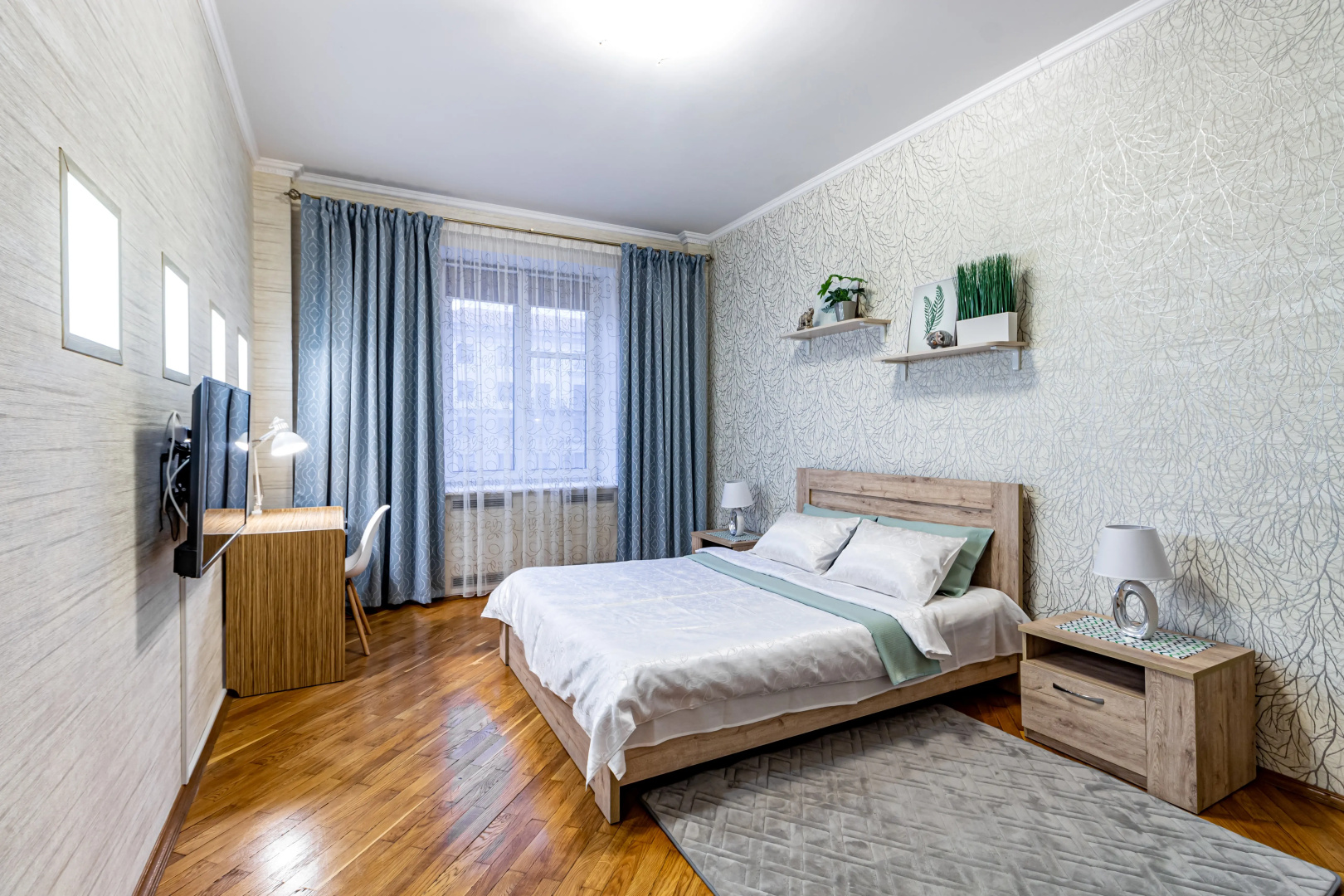 Апартаменты Nice apartment near Victory Square metro station