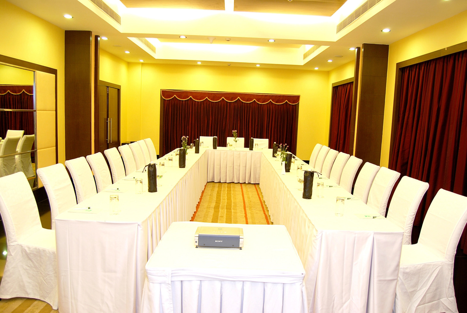 Отель Gokulam Park Sabari OMR