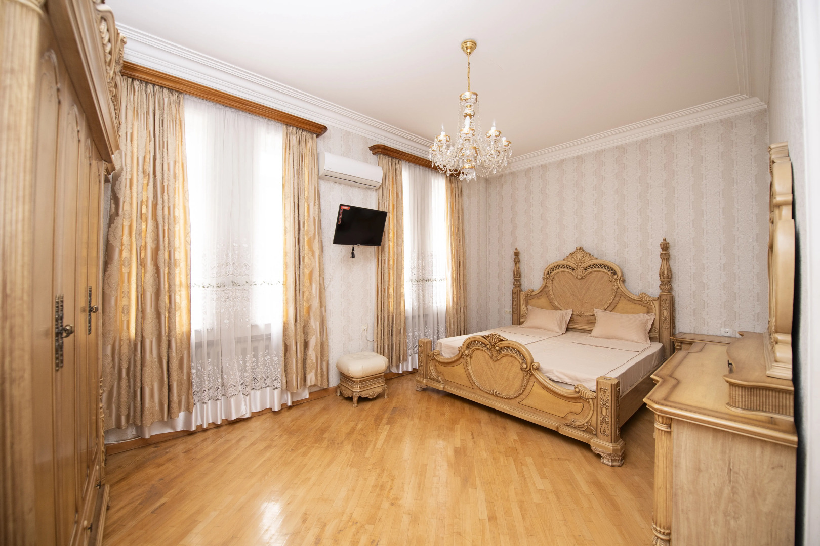 Гостевой дом с 5 спальнями