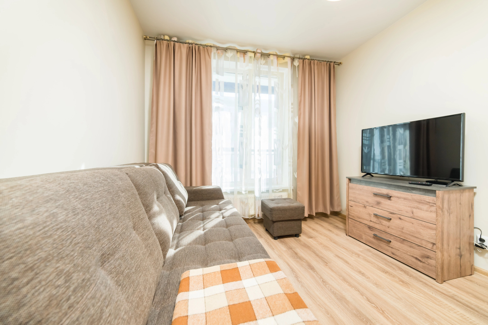 Апартаменты IQ 2