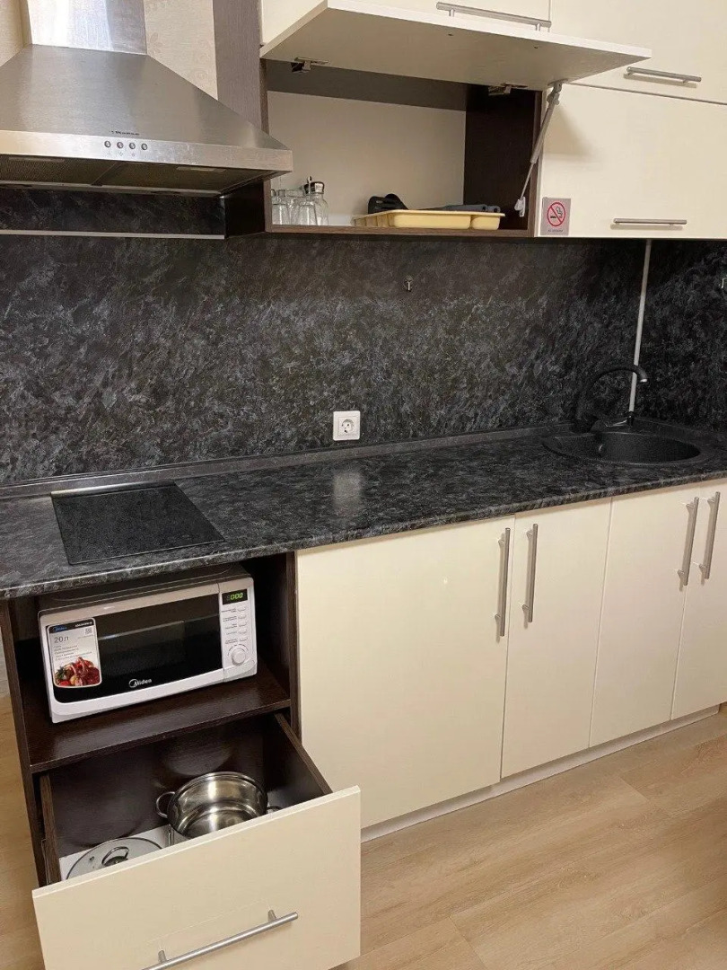 Апартаменты White на Комарова 45