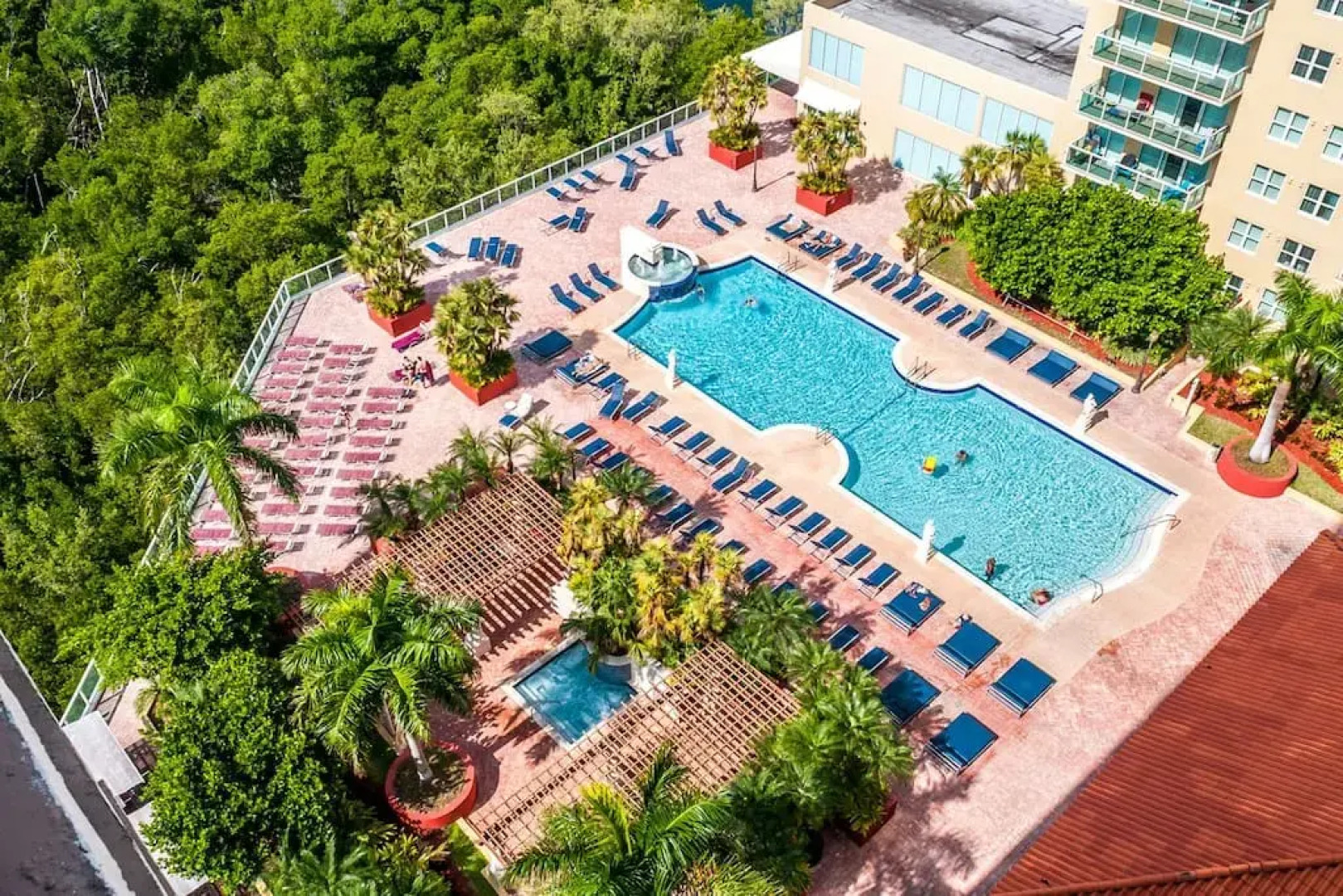 Апарт-Отель Intracoastal Yacht Club