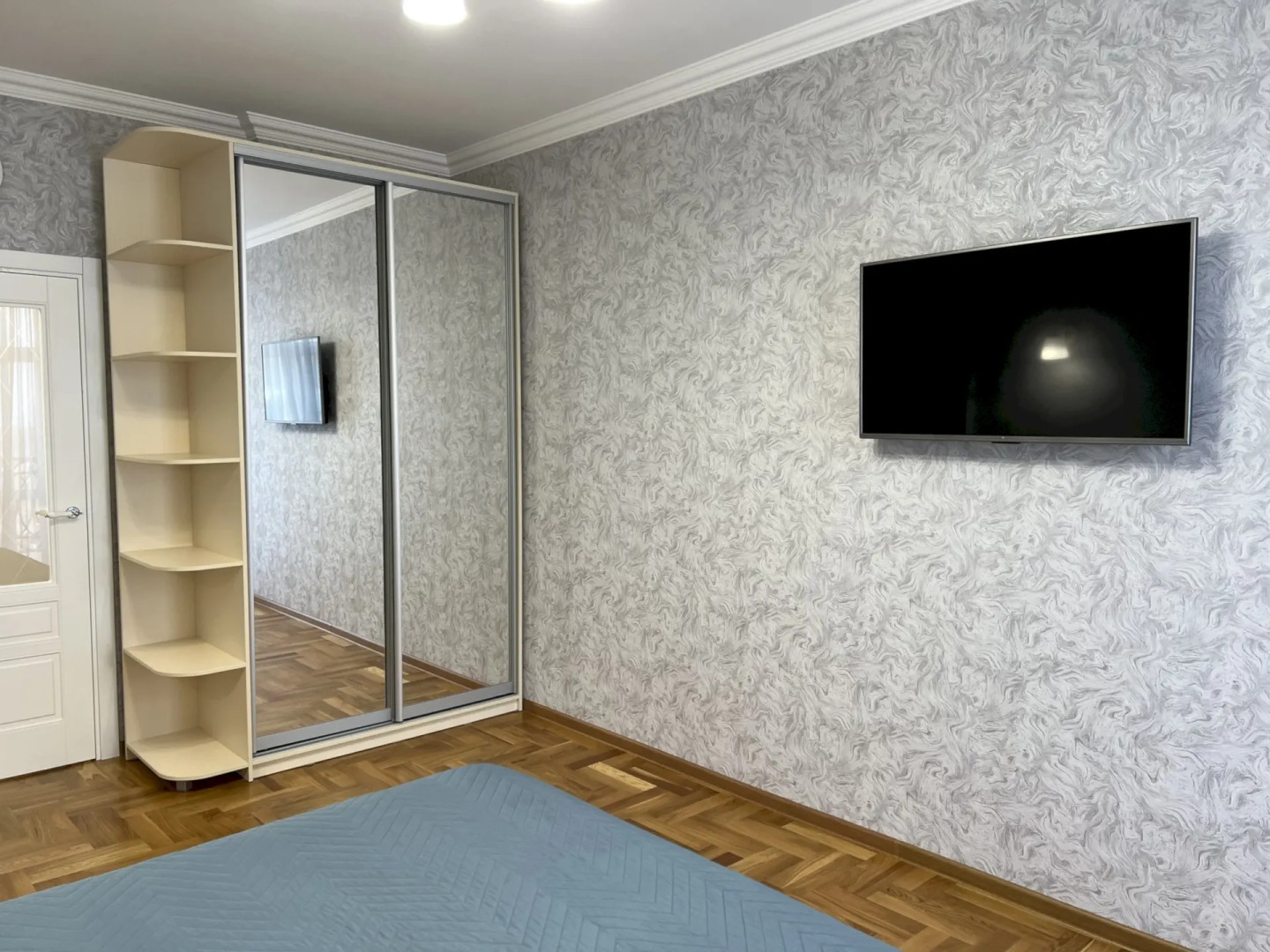 Квартира 310  в центре на первой береговой линии