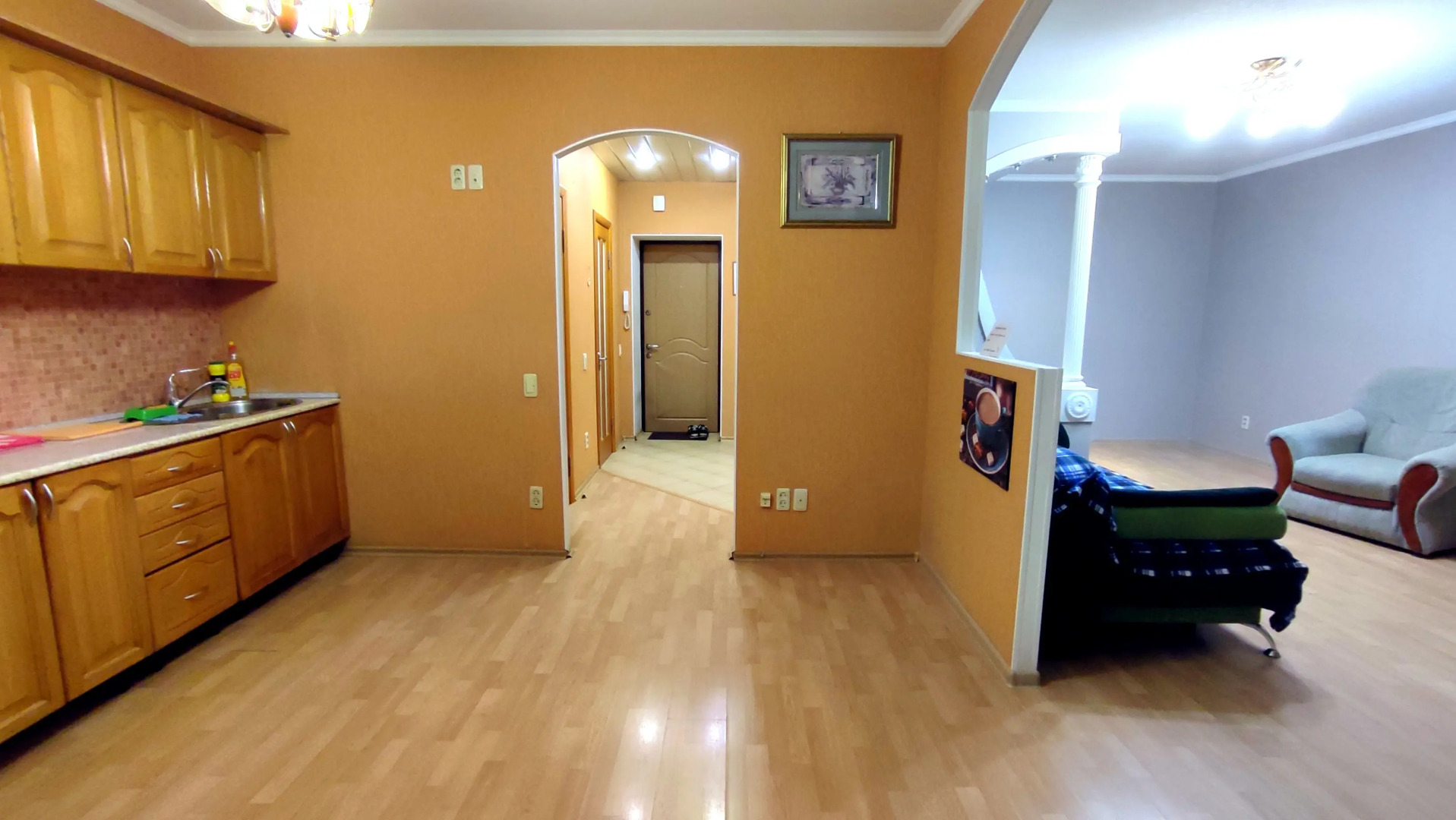 Квартира ЦЕНТР ГОРОДА Красная 6 этаж 8