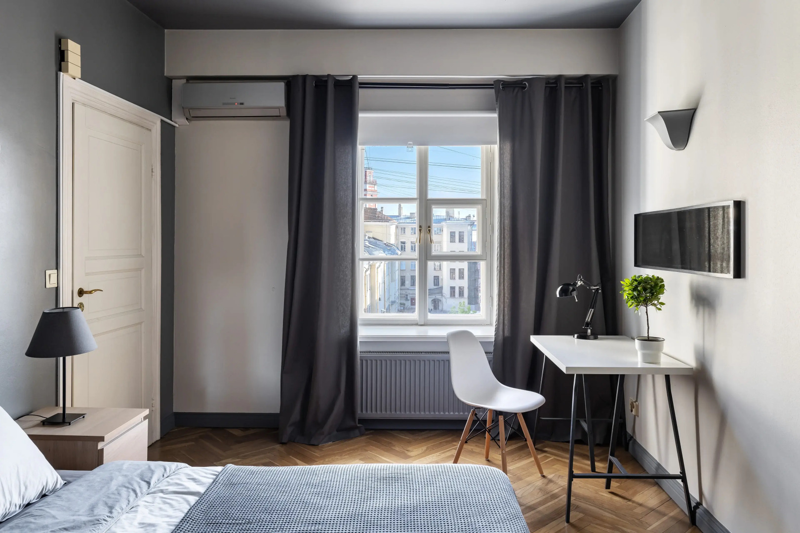 Апартаменты Двухуровневые Little Italy 140 кв.м с видом на собор