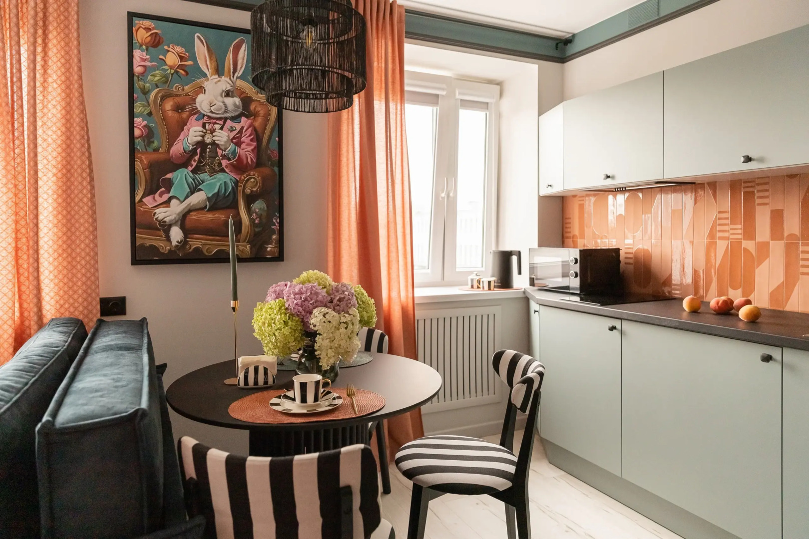 Апартаменты Новые Дизайнерские с Видом на Верхнее Озеро