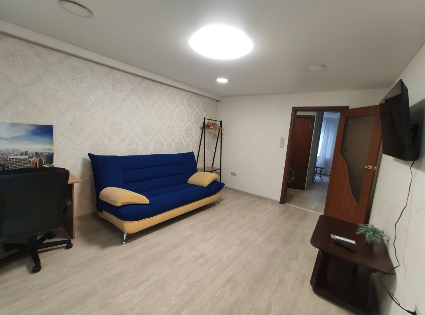 Квартира Трёхкомнатная на Семёновском Озере