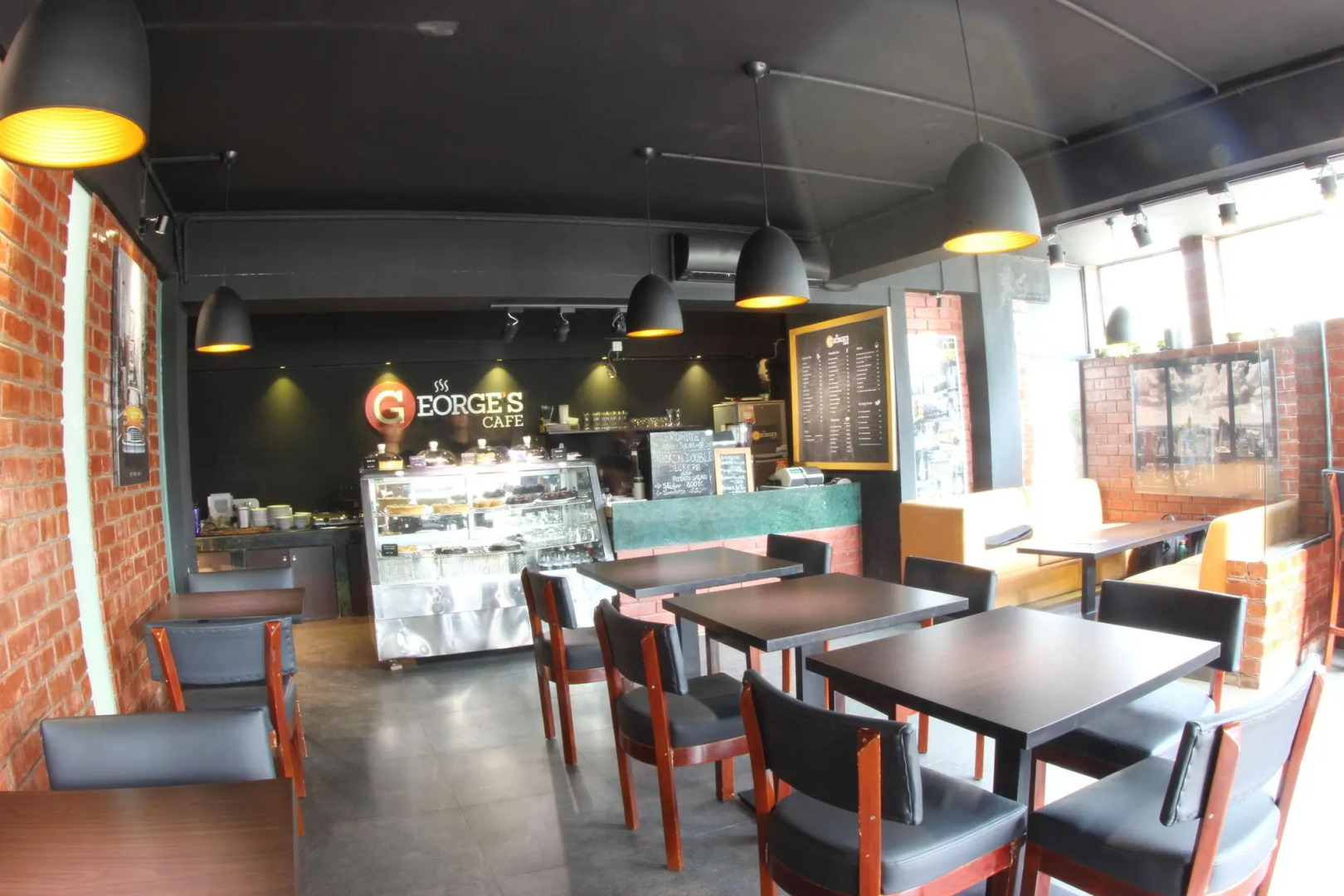 Отель Richmond Hotel & Suites