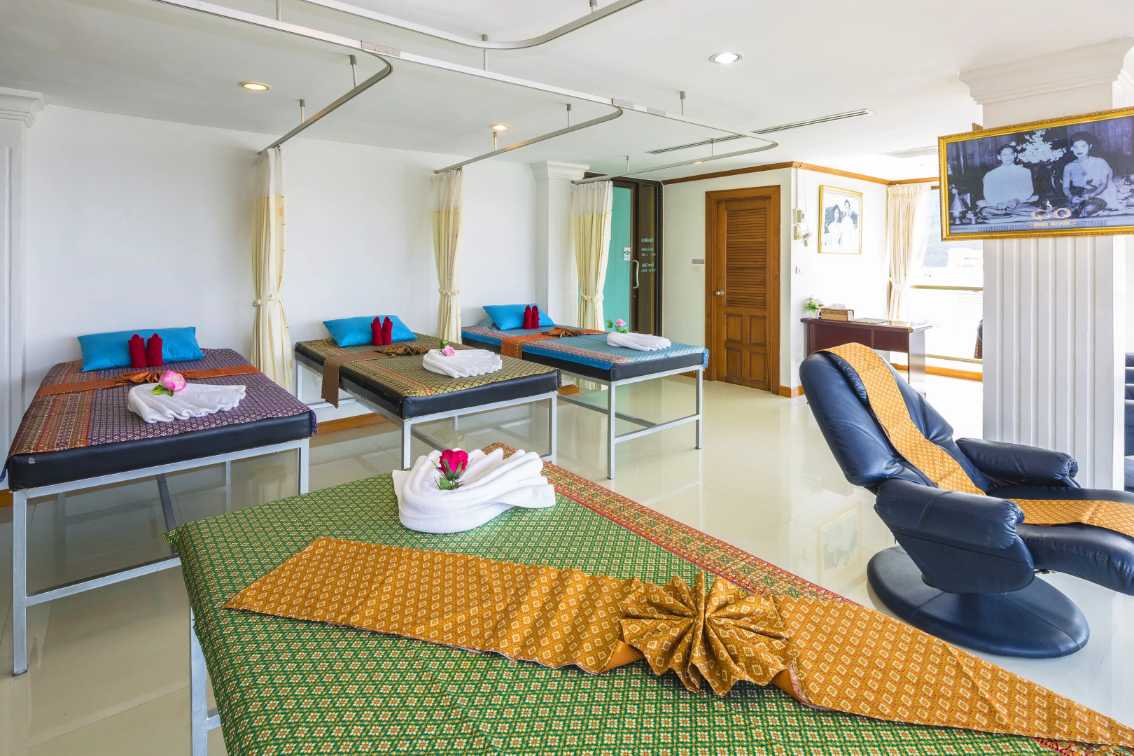 Отель Azhotel Patong