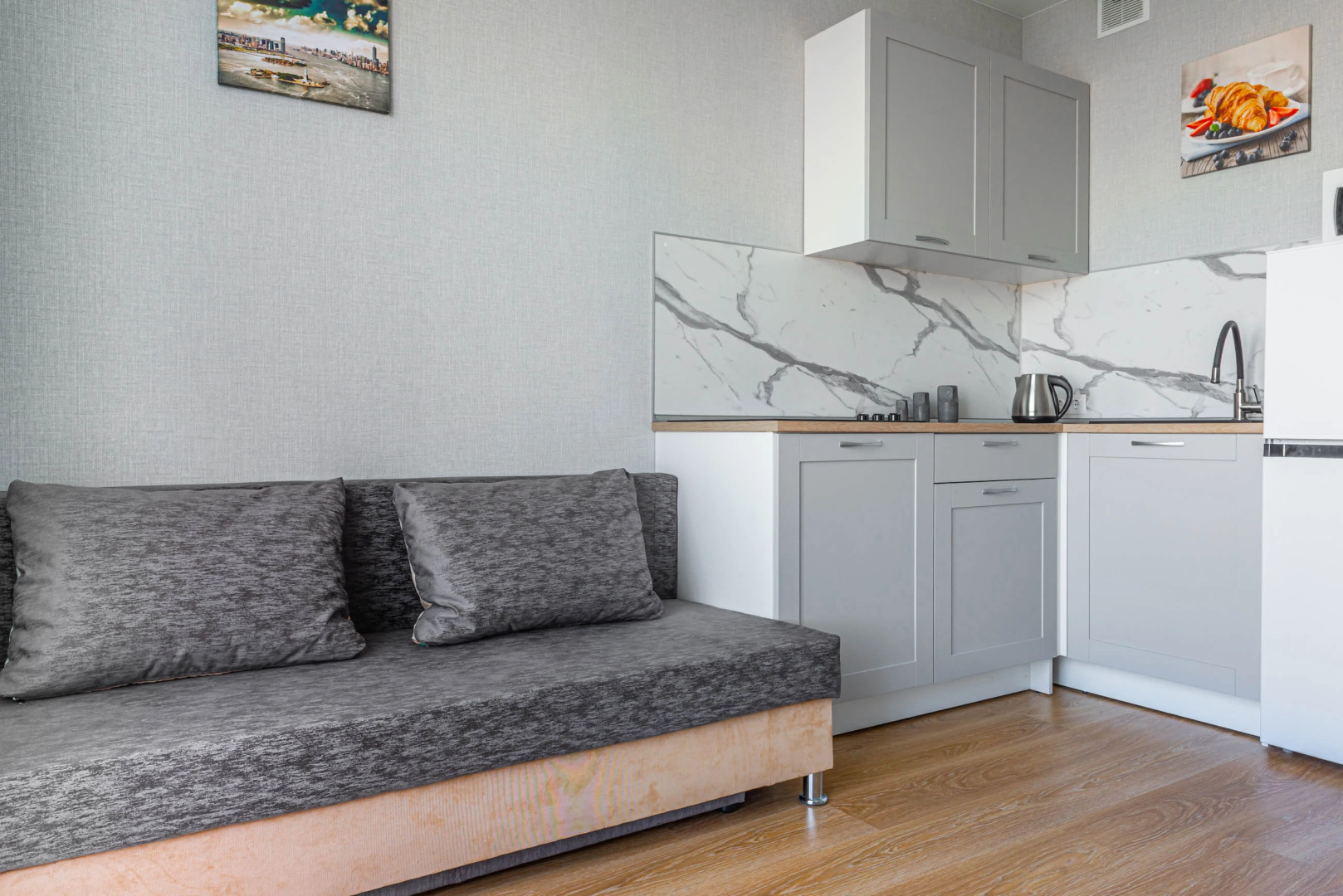 Евродвухкомнатные Апартаменты на Стачек 62