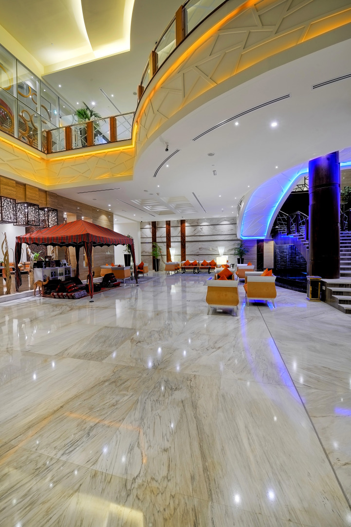 Отель Vintage Grand