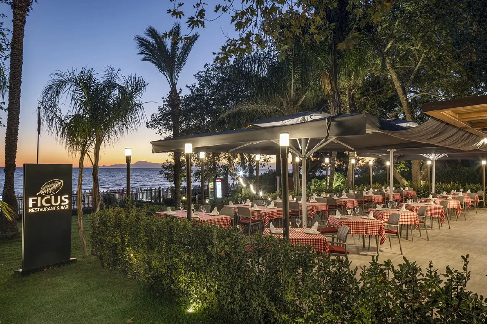 Side Star Elegance Hotel