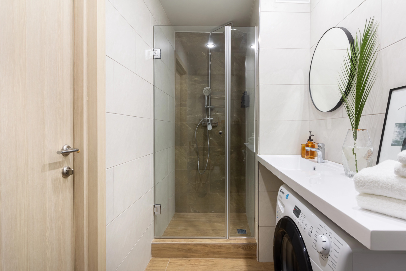 Апартаменты APARTMENTS & stories