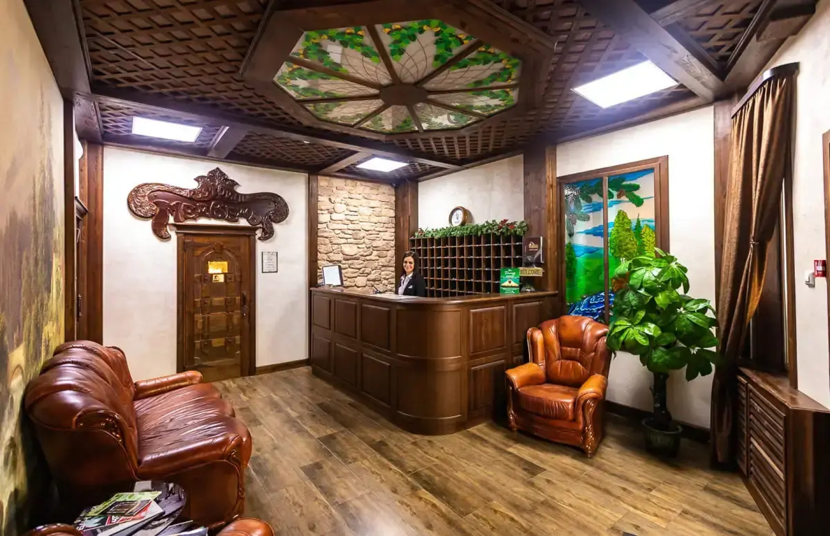 Отель Берлога