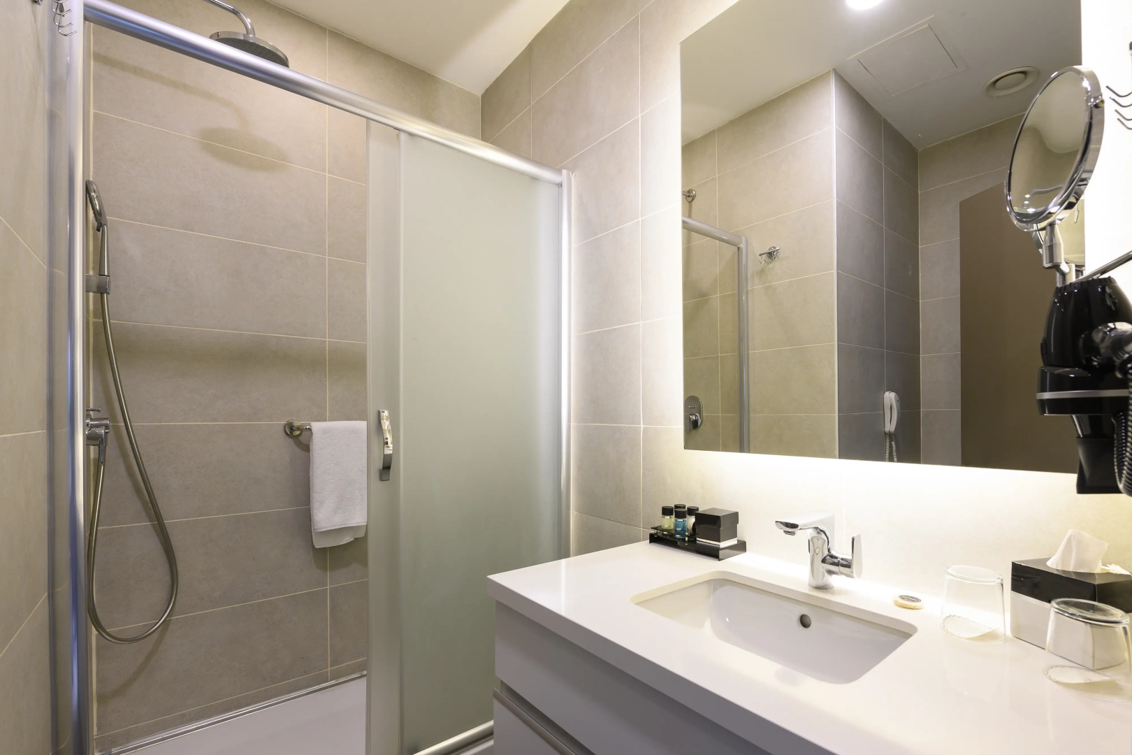 Отель La Quinta by Wyndham Istanbul Gunesli