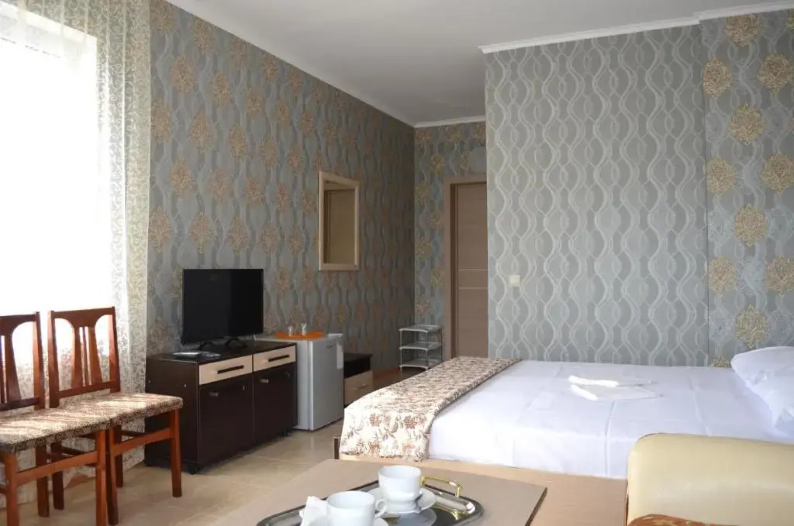 Отель Золотой берег Анапа