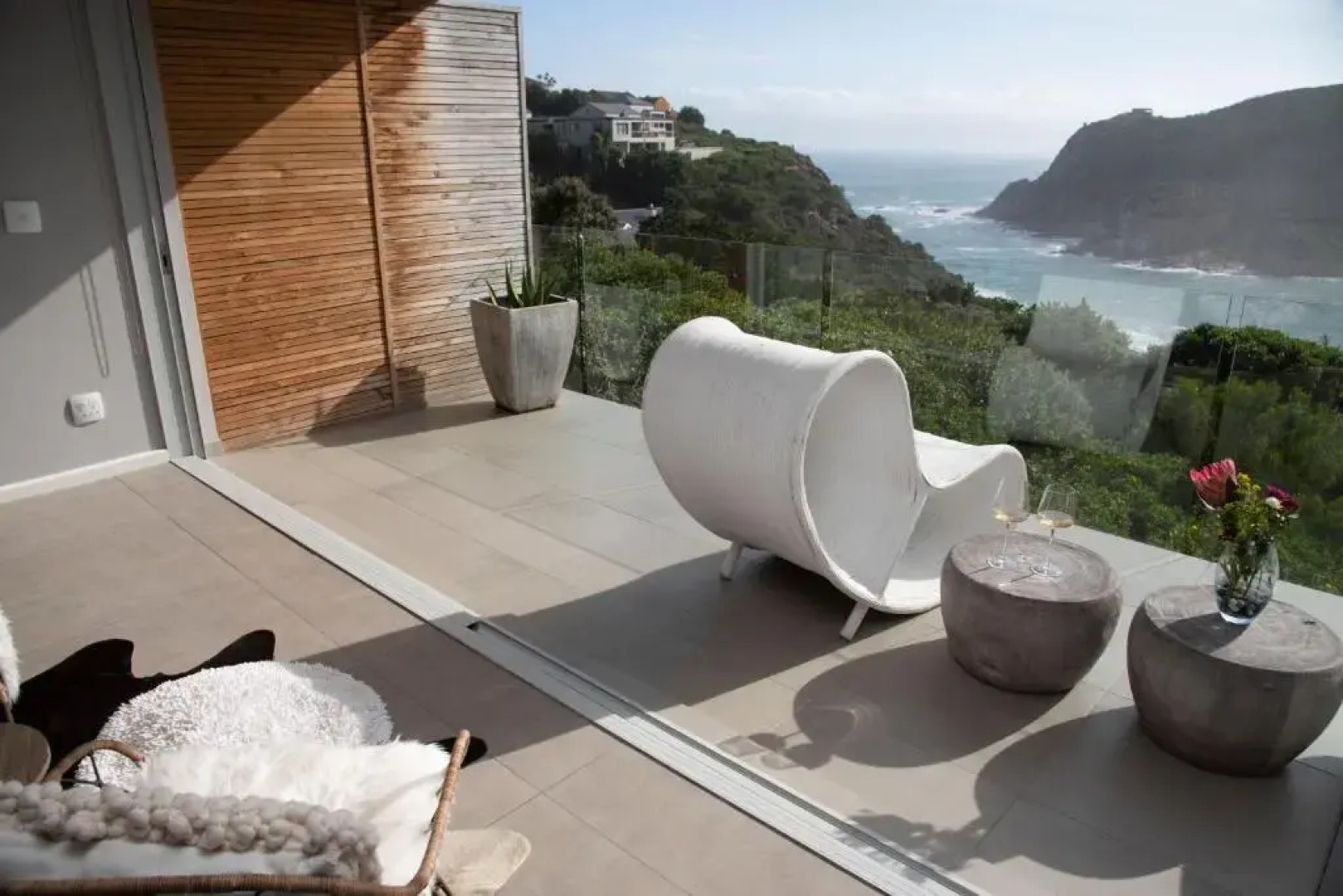 Отель Crown on the heads