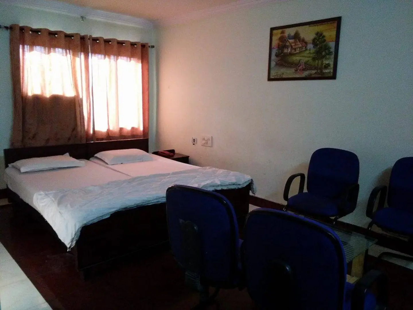 Отель KP Suites