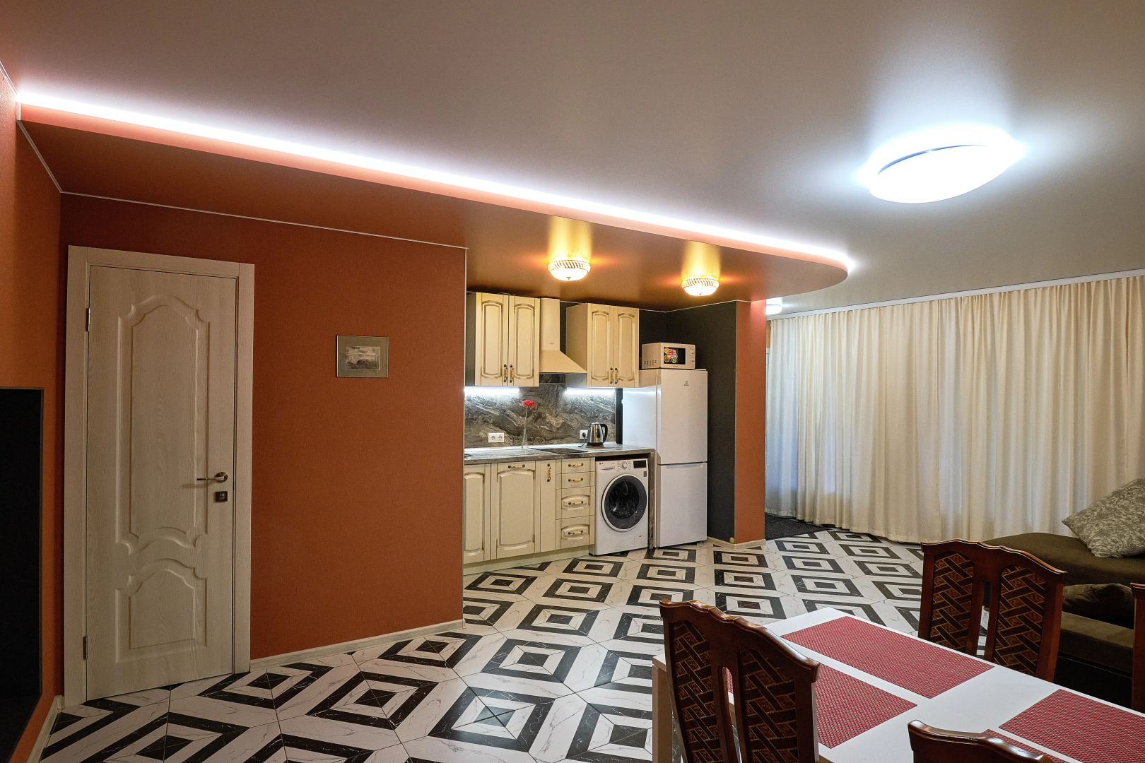 Квартира 2-х комн   у Московского вокзала - Невский пр 103