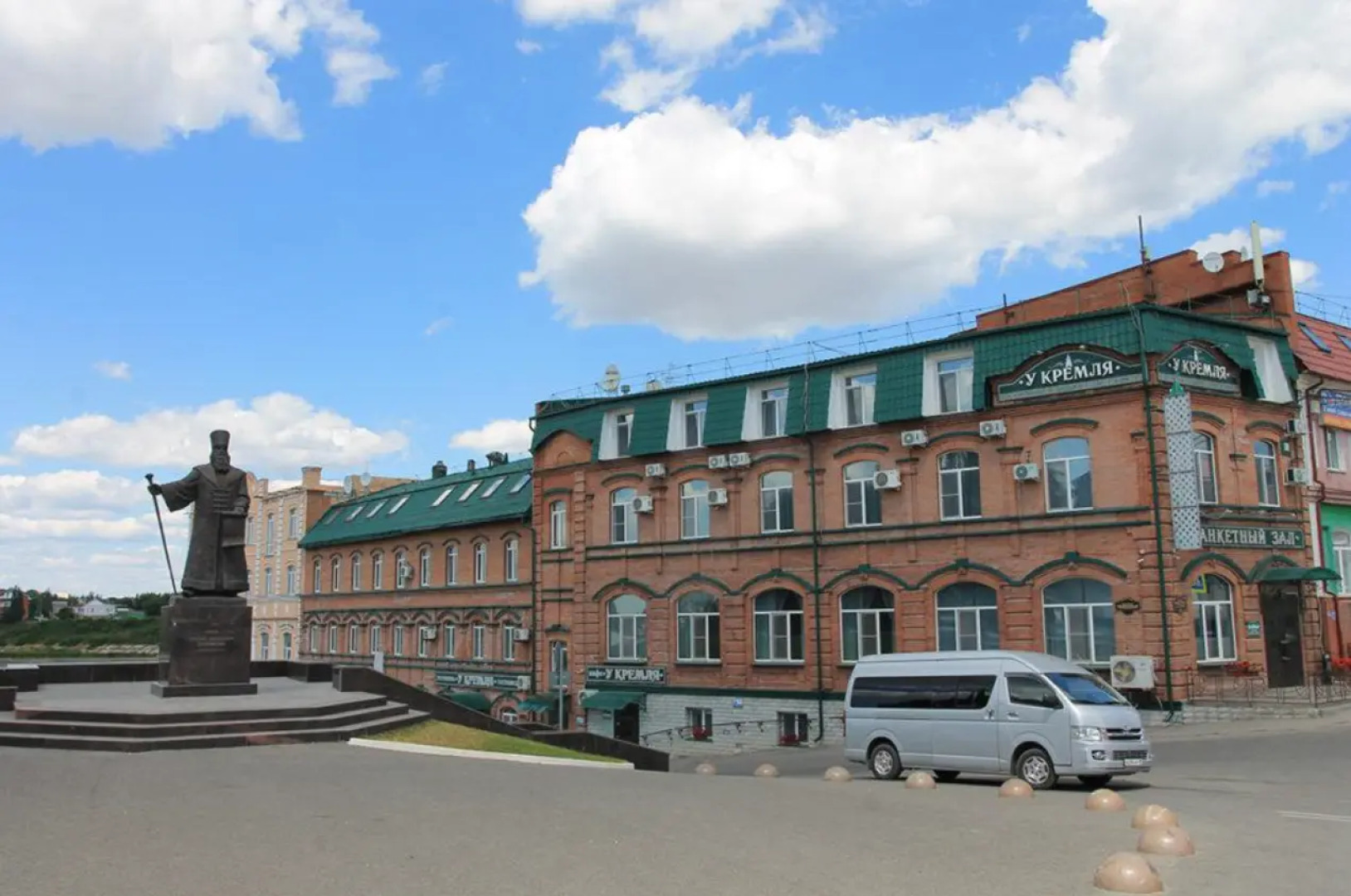 Отель У Кремля