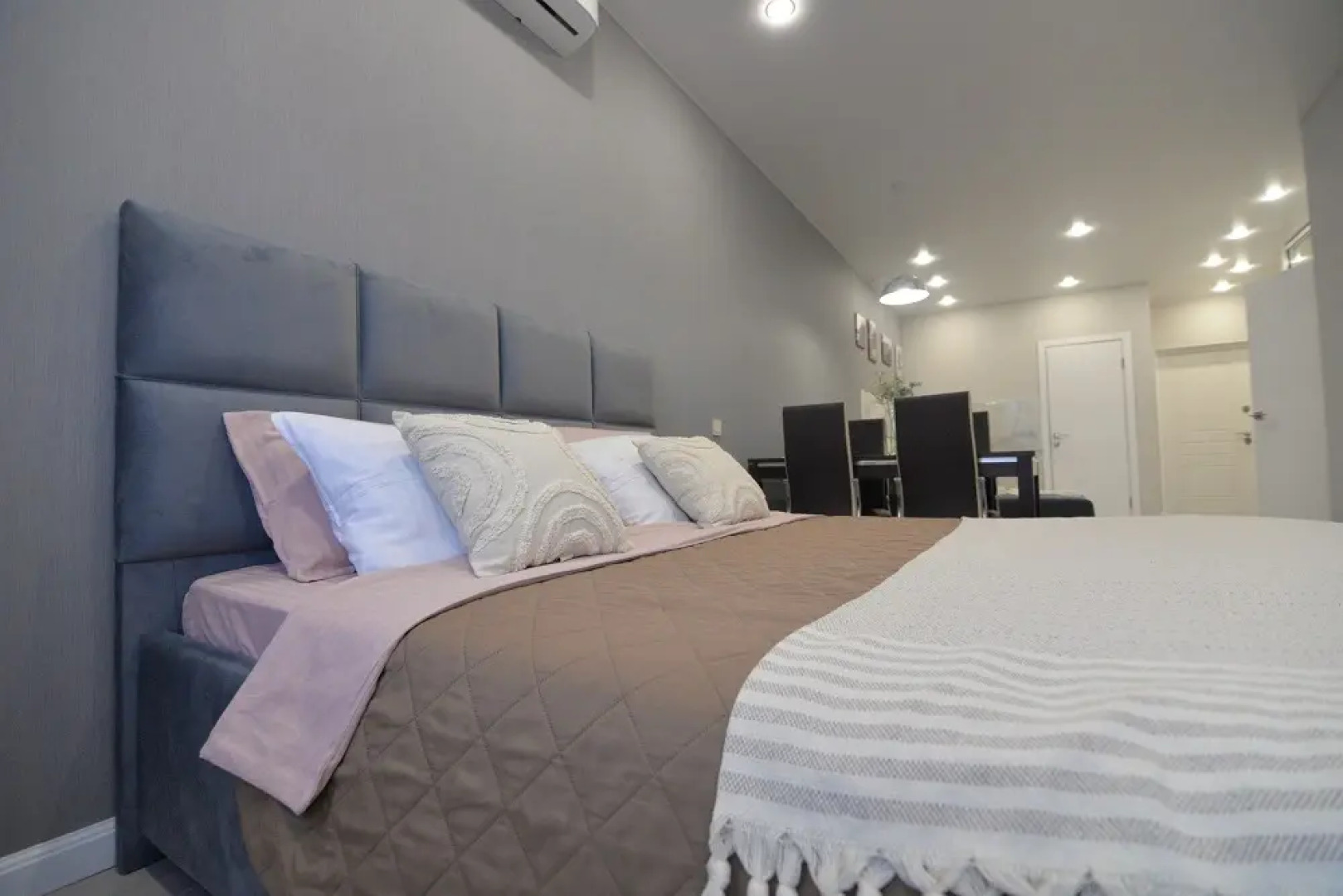 Апартаменты 1-к в центре Казани