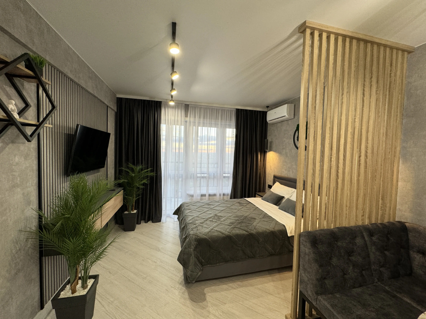 Апартаменты Видовая студия с дизайнерским ремонтом в центре ЖК Graff House