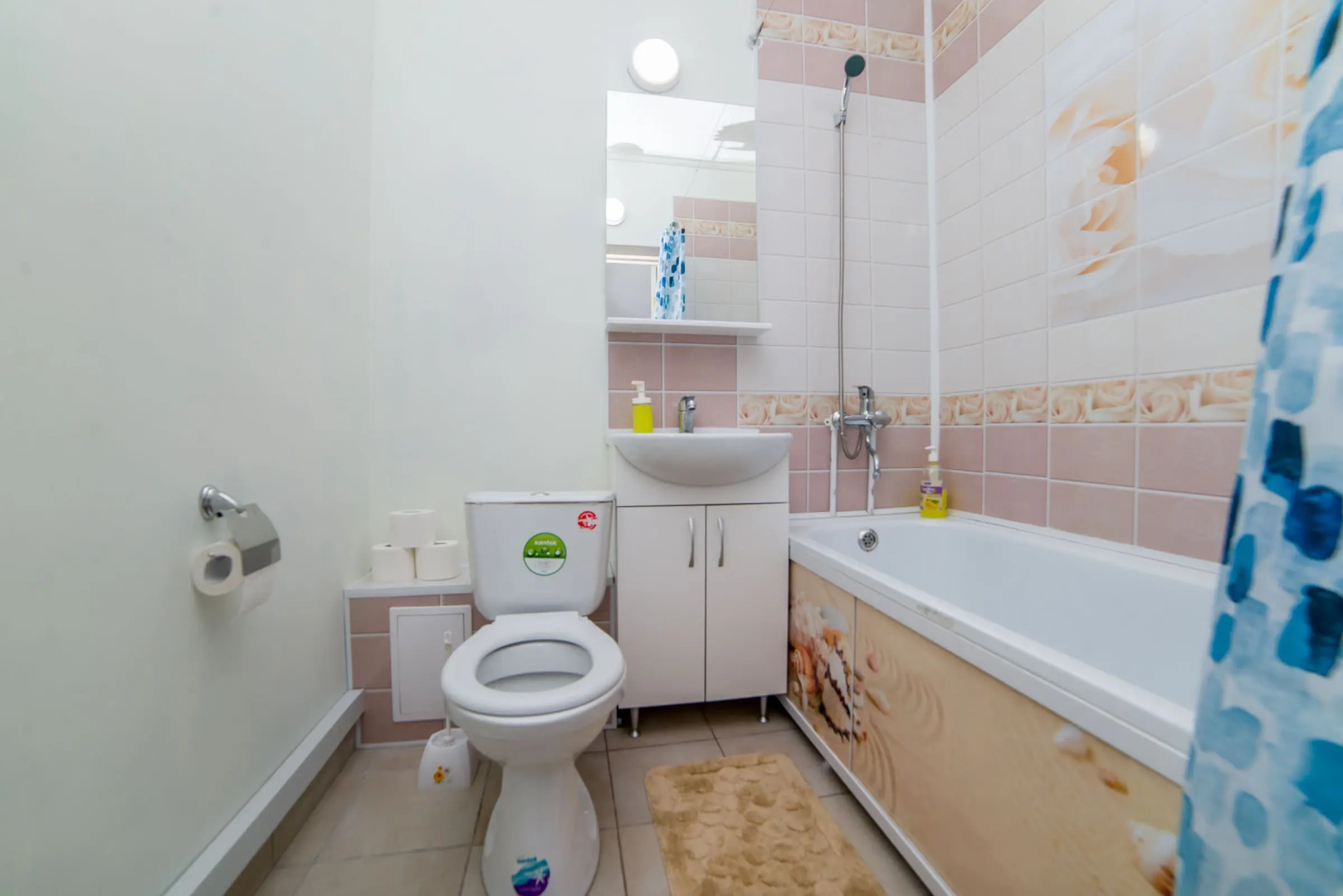 Апартаменты на Сахарова 75