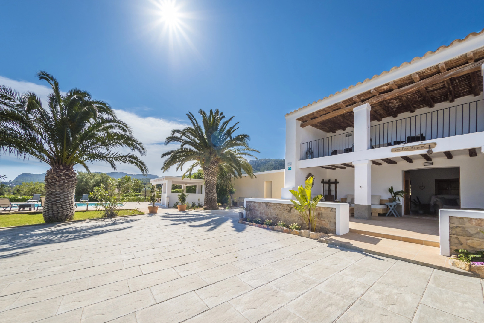 Вилла Es Cubells Town