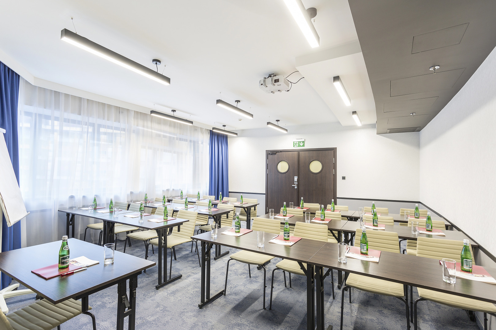 Отель Qubus Lodz