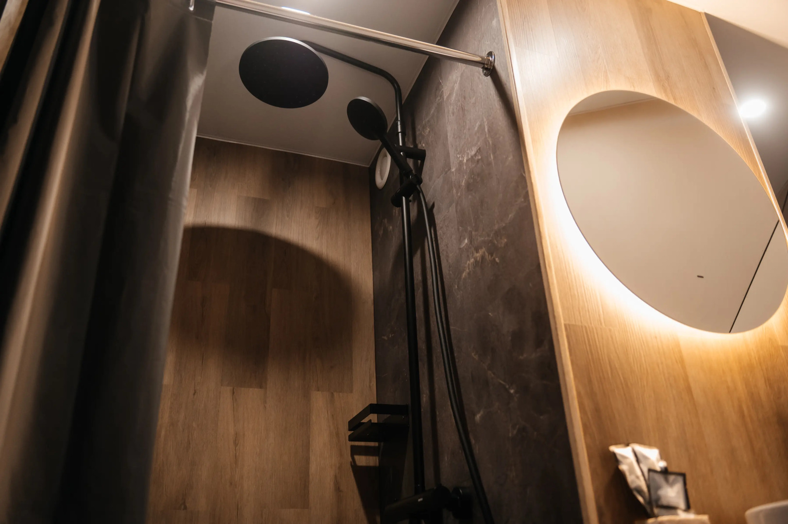 Глэмпинг Лаки